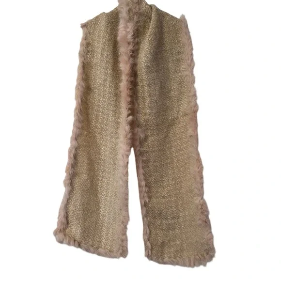 Beige Fur trim scarf monochromatic quiet‎ luxury Scarf