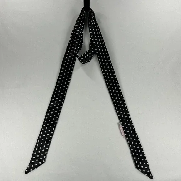 Izzy & Liv Vintage 2000s/ Y2K Woman's Long Scarf Black And White Polka Dot