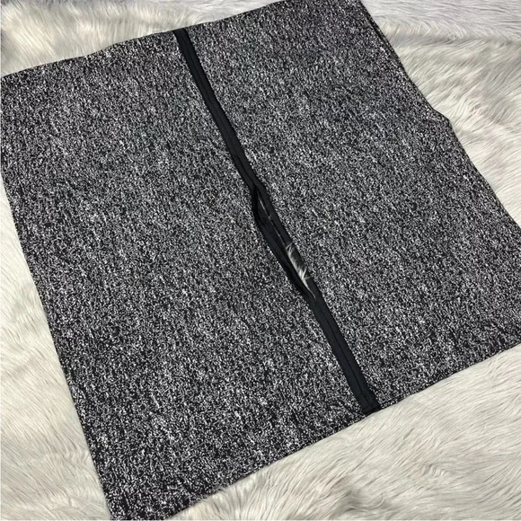 Lululemon Vinyasa Wrap Scarf Running Luon Suited Jacquard Black White