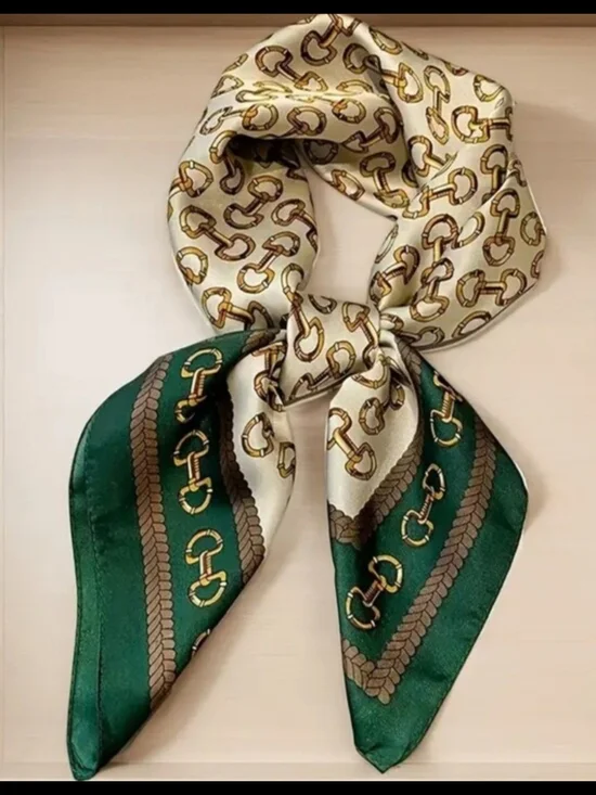 Silk -feel Chain-Print Green and Cream Women's Scarf