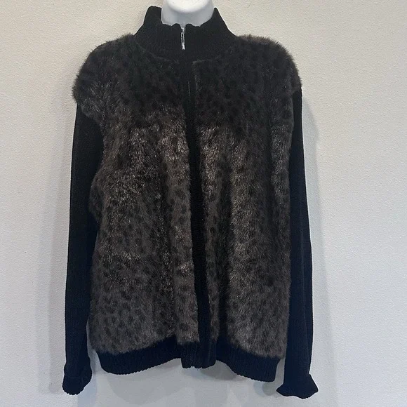 Victoria‎ Harbour Zip Up Knit Fur Animal Print Jacket Zip Up Sweater Size XL