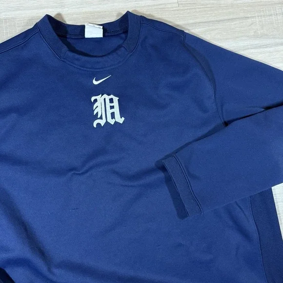Nike Therma Fit Center Swoosh  Mens XL M University of Michigan Sweater Pullover