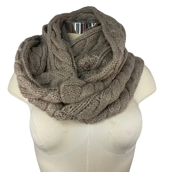 New York and Co chunky knit infinity scarf. Light brown with flecks of sparkles.