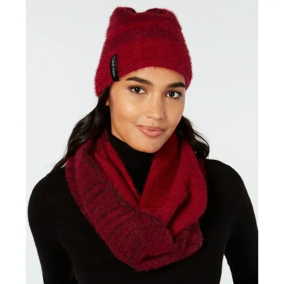NWT Womens One Size Calvin Klein Two-Piece Colorblocked Fuzzy Scarf & Hat Set