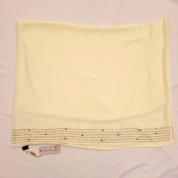 LA Fiorentina beaded cream colored thin shawl wrap 27.5