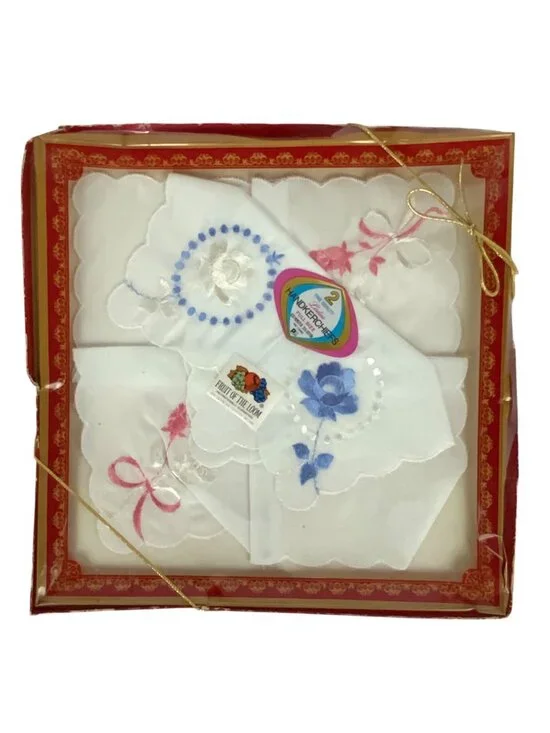 Vintage Fruit Of The Loom Ladies Embroidered Handkerchiefs Set Of 2 Cotton Blend
