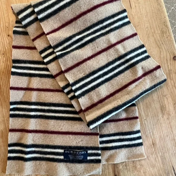 Vintage Burberry Wool Scarf