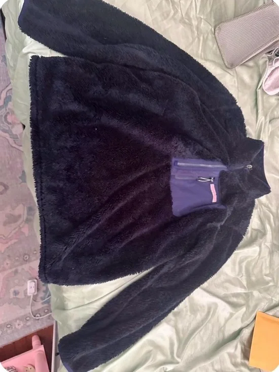 Vineyard Vines Black Fuzzy Half-Zip with Navy Chest Pocket
