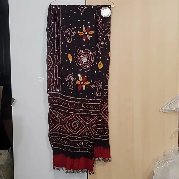 Woman's Scarf Dupatta Hand Stitched 81”x 38” Women's COOP, Sawai Madhapur, India
