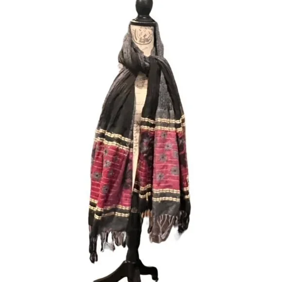Red Pashmina Floral Scarf 26x73 Fringed Silk Blend Metallic Threads Cozy Stretch