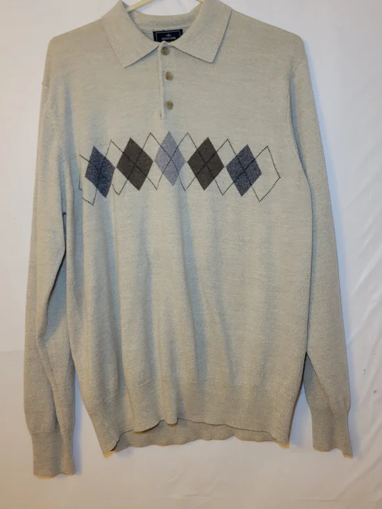 Dockers Men’s Light Beige V-Neck Polo Sweater with Argyle Chest