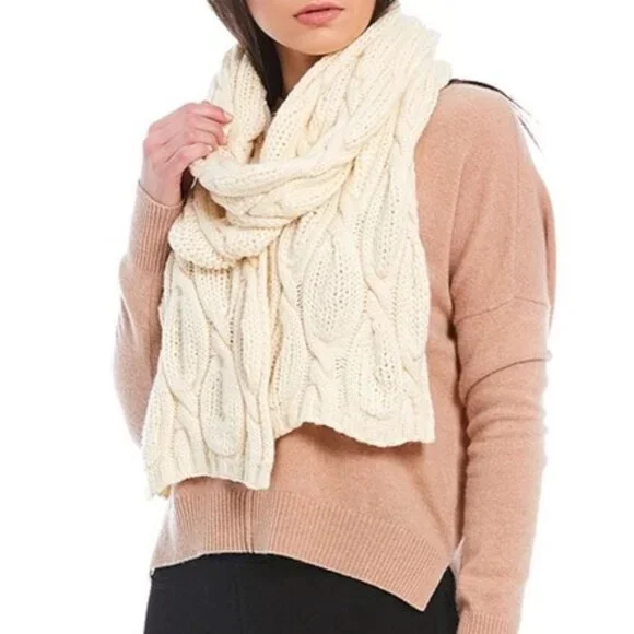 Badgley Mischka Women's‎ Ivory Hourglass Cable Knit Scarf 15