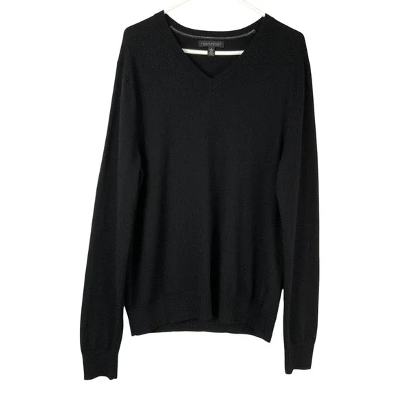 Banana Republic Black Pullover Sweater L Pullover V-Neck Long Sleeve Merino Wool