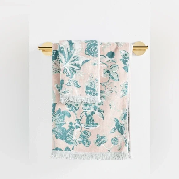 Anthropologie Eugenie Cotton Woven Floral Bath Towel- NWT