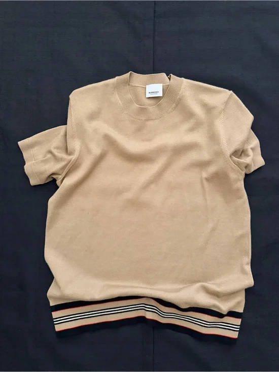 Burberry Men’s Crewneck Short-Sleeve Sweater in Beige with Striped Hem