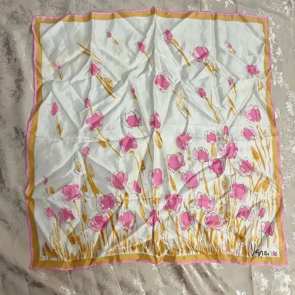 Vintage Vera Neumann Pink Tulip Scarf Gold Trim 21
