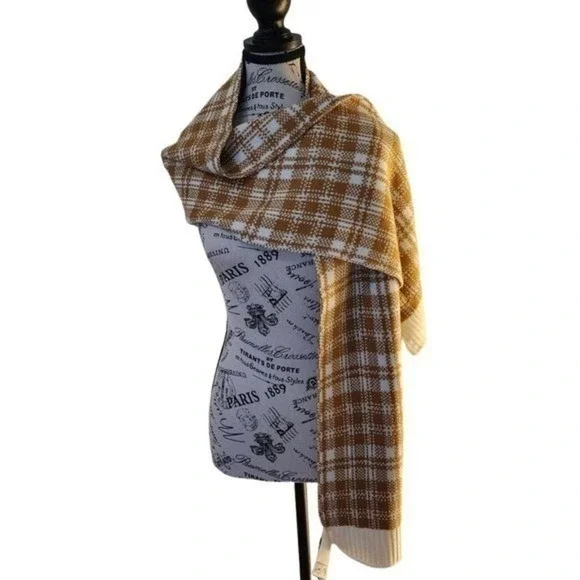 Timberland Buffalo Plaid Scarf & Cable Knit Beanie Set | One Size