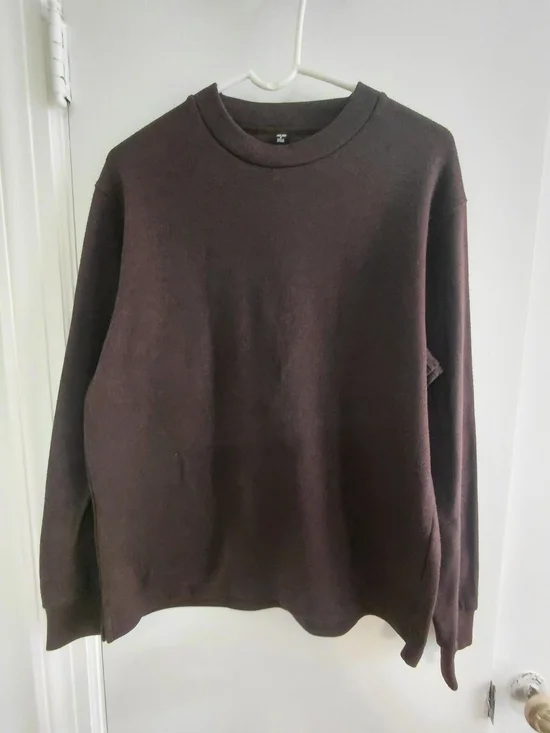 Uniqlo Men's Crewneck Sweater -  Dark Brown