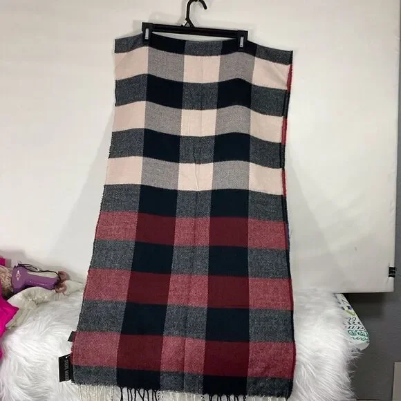 NWT Steve Madden Large Long Scarf Wrap