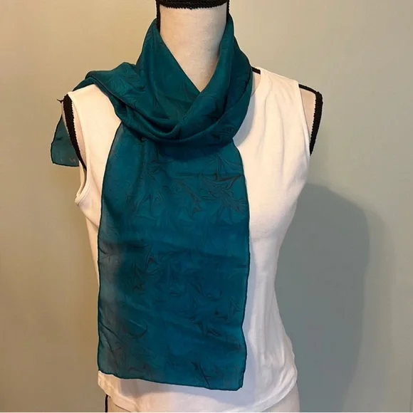 No Name Brand Scarf