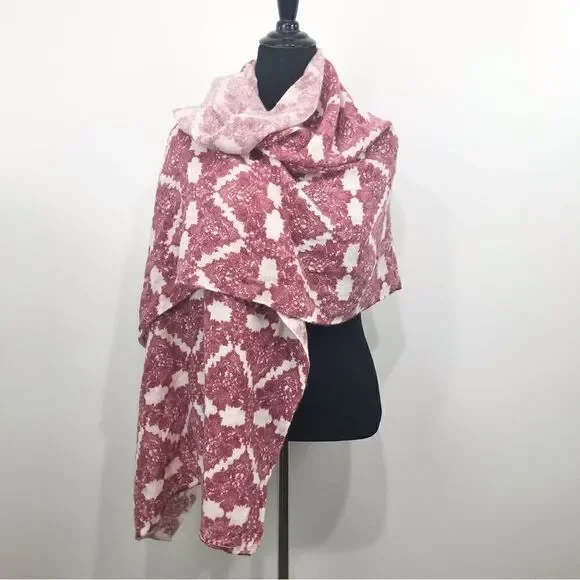 Michael Stars Ivory and Red “Faded Lace” Knit Scarf Shawl Wrap