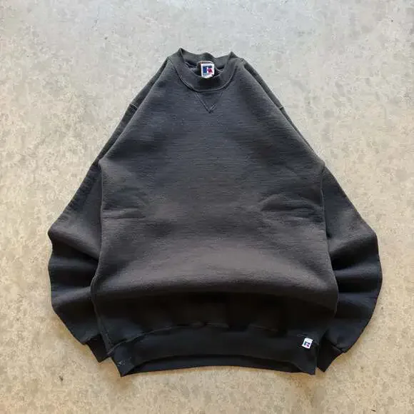 Vintage 90s Russell Athletic Essential Blank Black Crewneck Sweatshirt