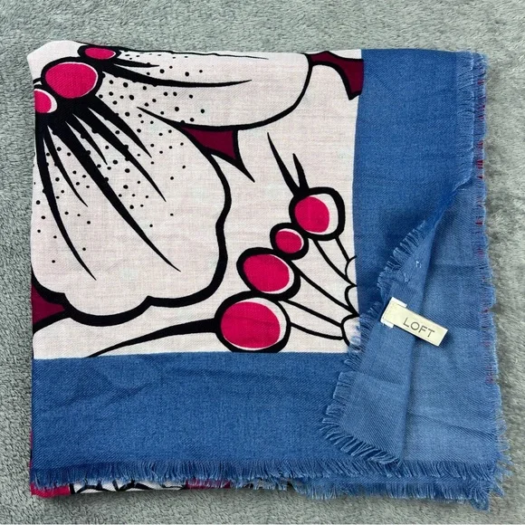 Ann Taylor Loft Floral 50” x 50” Square Scarf Fringe Edge Purple Pink