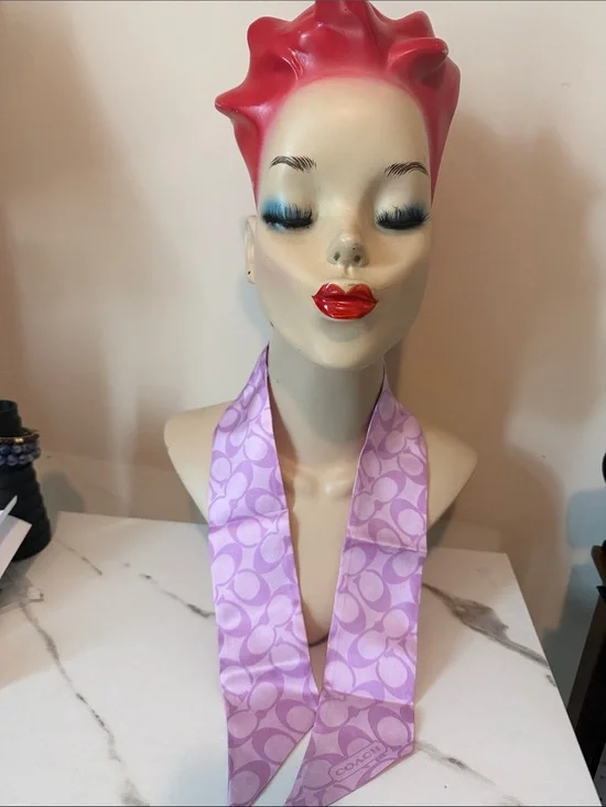NWT Coach Lilac Signature Reversable Silk Scarf Tie