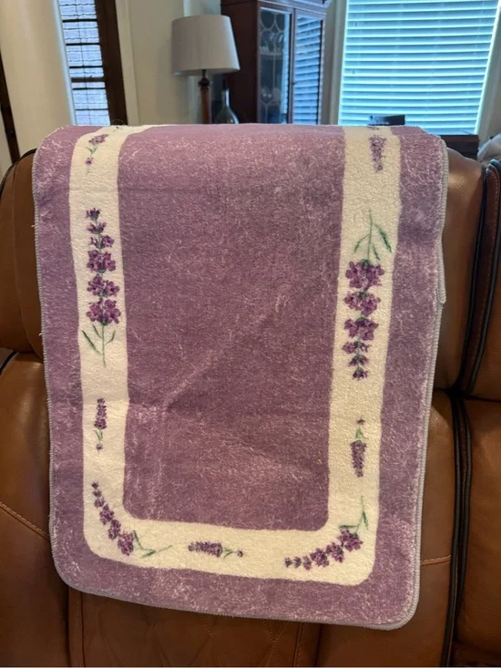 Nuanchu 4 Pcs Spring Lavender Purple Bathroom Rugs Set