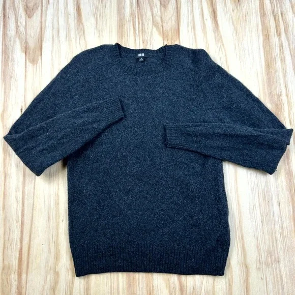 Uniqlo Sweater Men's Medium Gray 100% Wool Crew Neck Raglan Sleeve Pullover Cozy