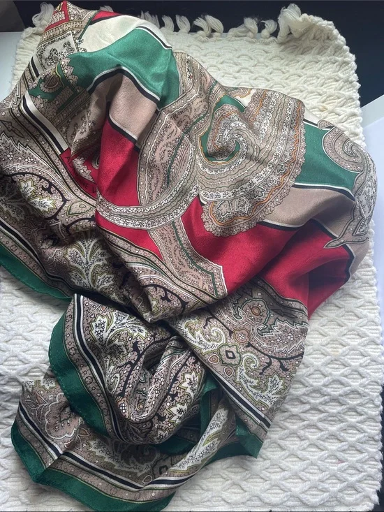 VTG A VITTADINI SILK SCARF
