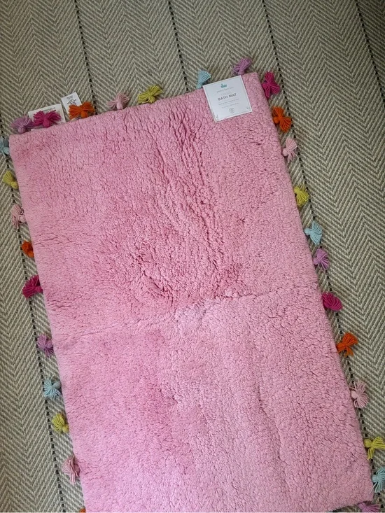 NWT Pottery Barn Lilly Pulitzer Plush Bath Mat with Multicolor Tassel Trim