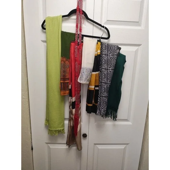 Multiple Multi Use‎ Various Brands Of Scarfs