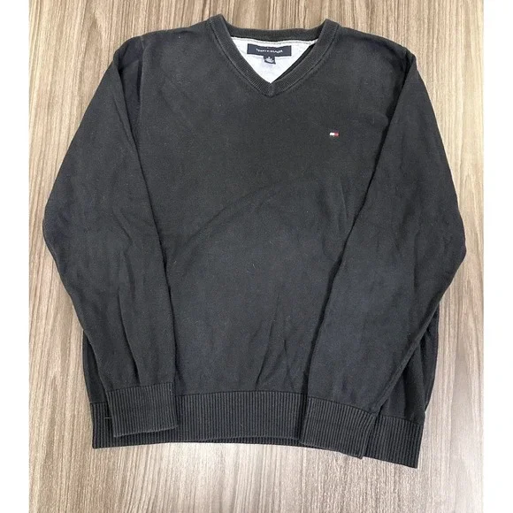 Tommy Hilfiger Men's Medium Black V Neck Sweater Pullover Preppy Classic Logo