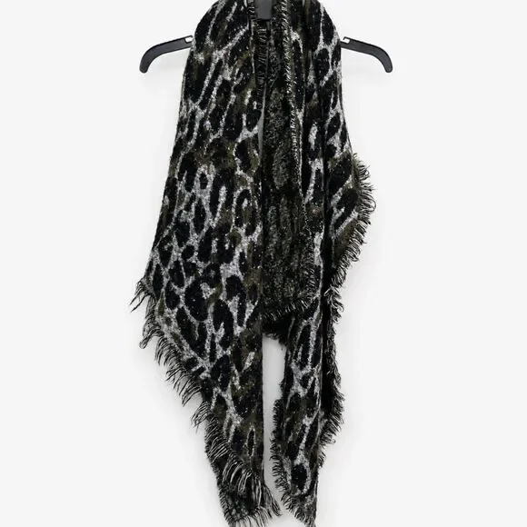Urban Outfitters Hailey Cozy Blanket Scarf Animal Print Olive Black One Size