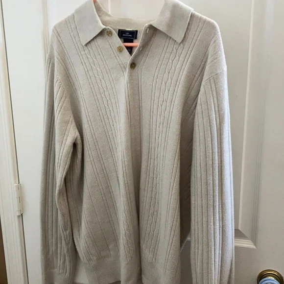 FINAL MARKDOWN Men’s dockers sweater large