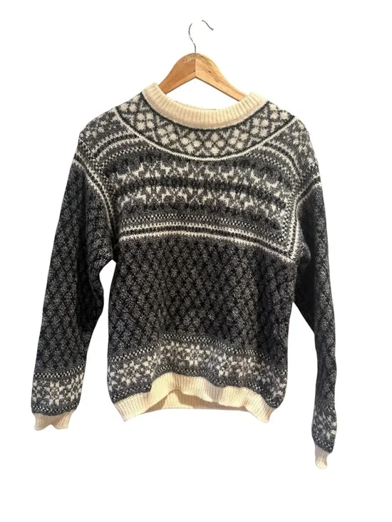 United Colors of Benetton Sweater Vintage‎ Nordic Print Size Small