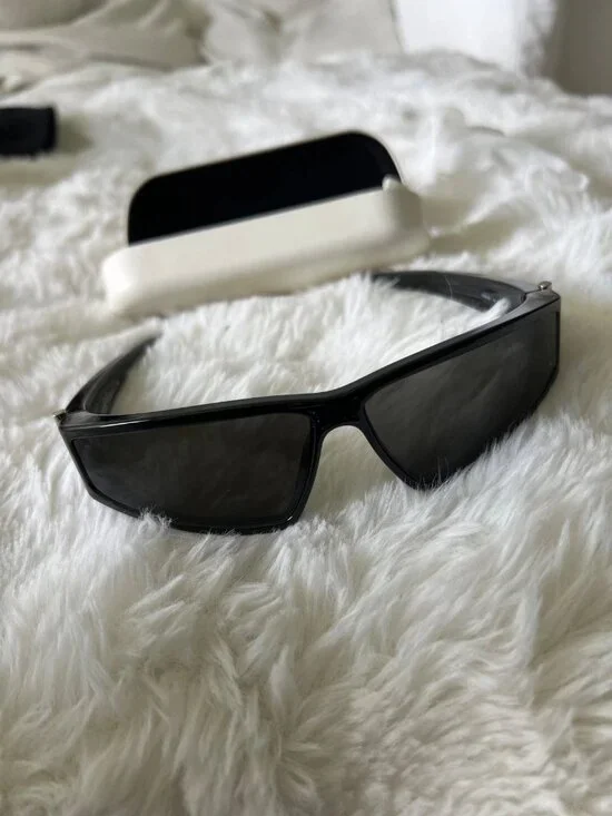 Alexander Mcqueen sunglasses AM0490S