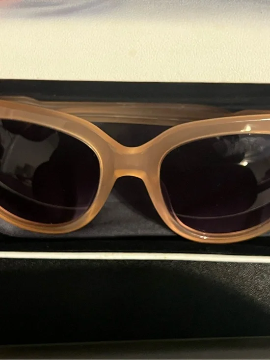 NWOT 10 Crosby Derek Lam Light Pink Frame Sunglasses with Dark Lenses