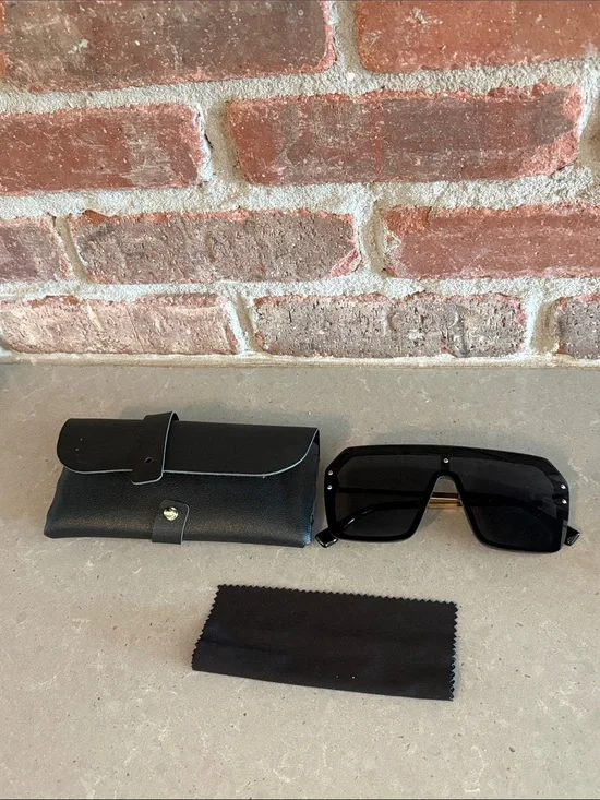Women’s Oversized Black Shield Sunglasses with Case With Gold
