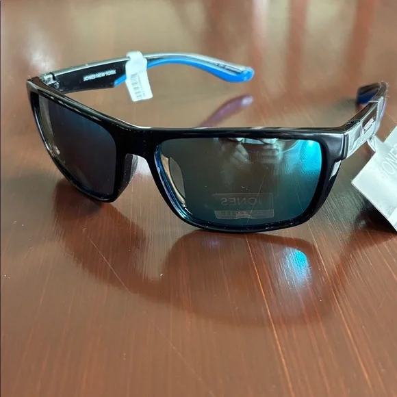Jones New York Signature 100% UV protection,polarized,mirror lens,blue:black arm