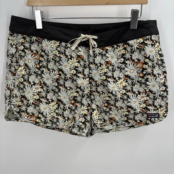 Patagonia Women's Wavefarer® Boardshorts - 5