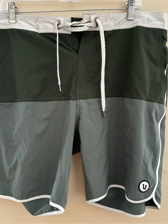 Vuori Men's Olive Green Boardshorts size 36
