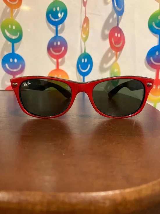 Vintage Ray Ban Wayfarer 2132 Sunglasses
