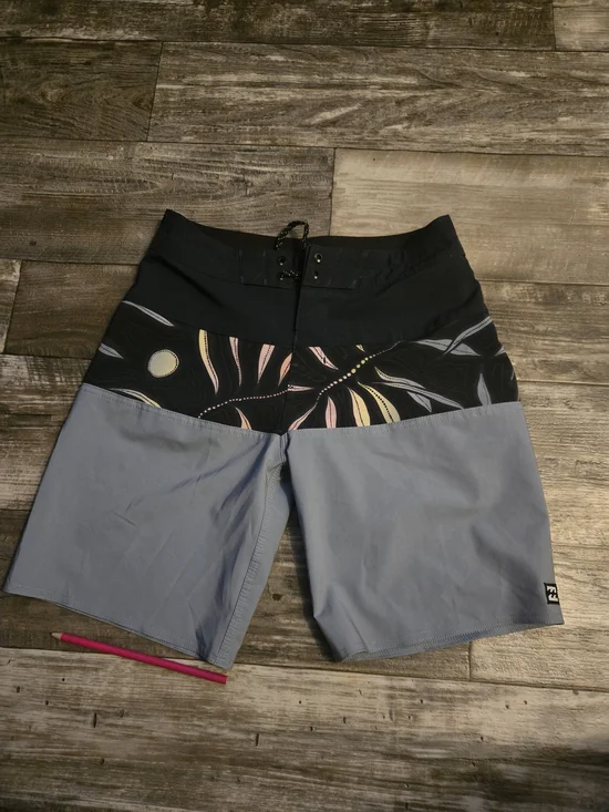 Billabong Men’s Black Waistband with Gray Legs & Pastel Leaf Panel Swim Shorts