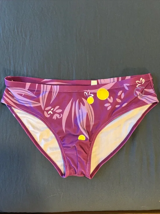 Men’s Purple Floral Swim,Medium to Large, Unlined