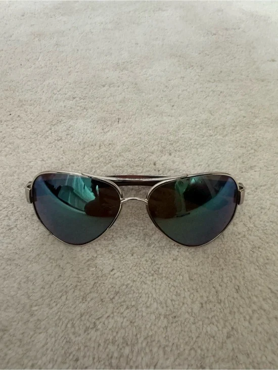 Costa Aviator South Point Sunglasses with Blue-Green Mirrored Lense