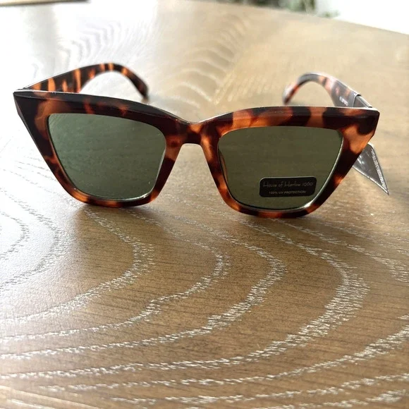 NWT Sunglasses House‎ of Harlow 1960 Tortoise Shell Glam Boho Chic Old Hollywood