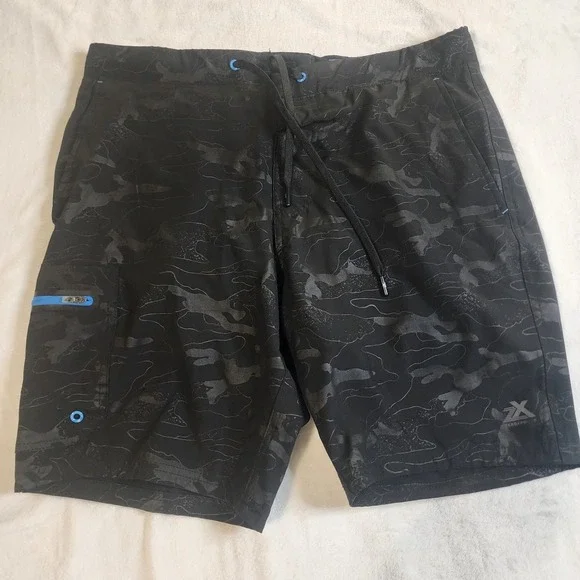 ZeroXposur Mens Swim Trunks UPF 50+ Black Camo Board Shorts Medium, NWT