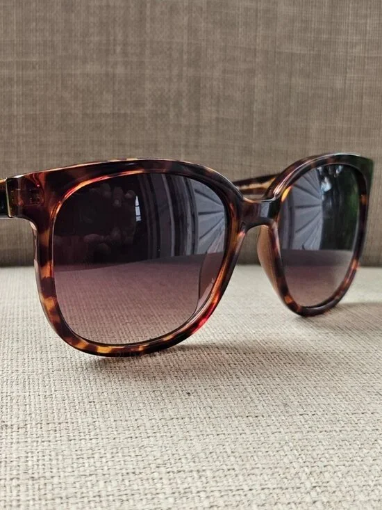 Banana Republic Sunglasses Unisex Hardley/S 0086 Eyewear Brown Tortoise Shades